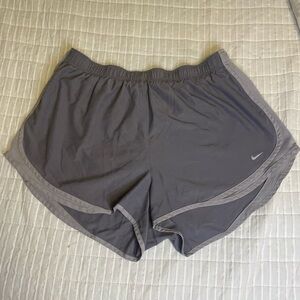 Nike Tempo Running Shorts 2XL Gray Lined